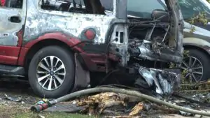 আকাশ থেকে নামল আগুনের গোলা! সান ডিয়েগোতে উড়োজাহাজ ভেঙে পড়ে পুড়ে ছাই ১৫টি ঘর