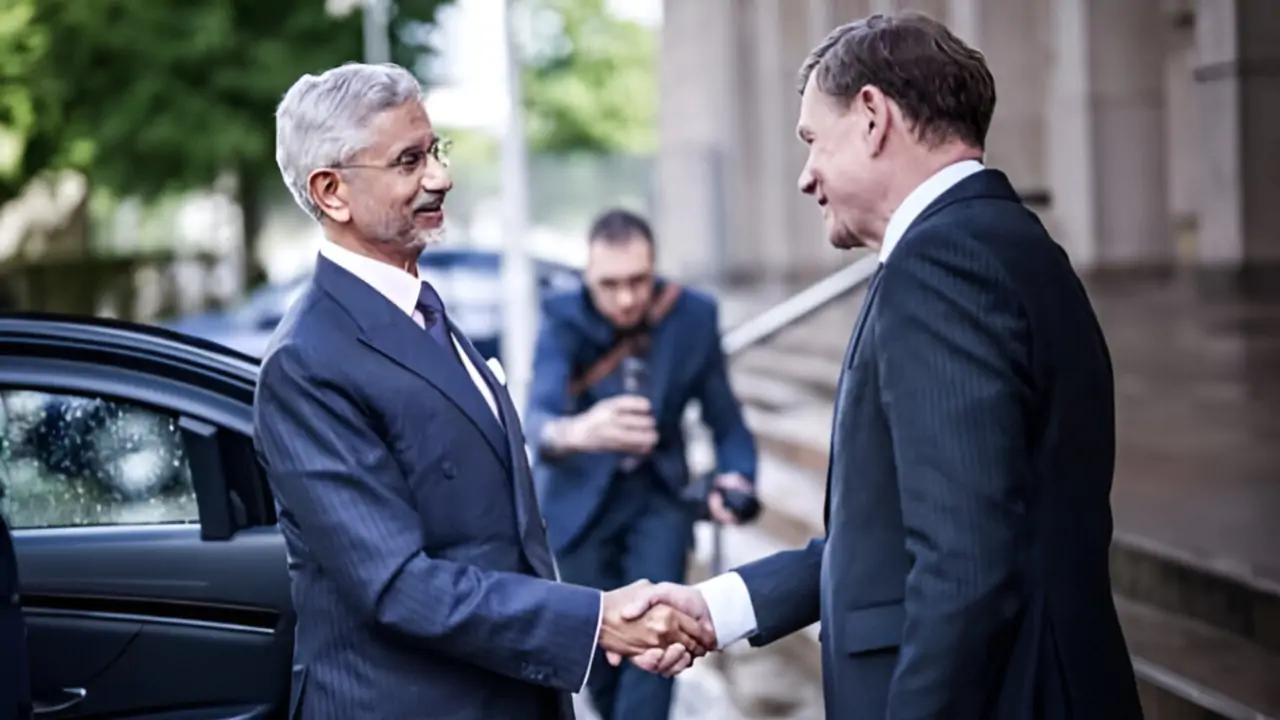 ভারতের পাশে এবার জার্মানি! ‘অপারেশন সিঁদুর’-এর পর পাক সন্ত্রাস নিয়ে কড়া বার্তা