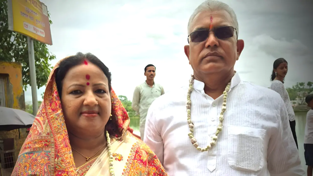 শ্বশুরবাড়ি নেই! তবু ‘জামাইষষ্ঠী’ ধামাকা দিলীপ ঘোষের, গেলেন কোথায়? জানুন সবটা