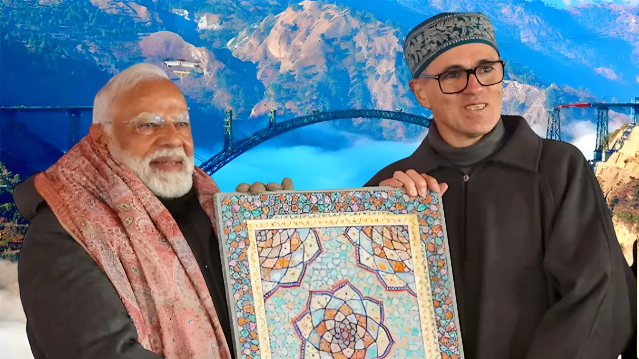 Jammu and Kashmir : চোখ ধাঁধানো কীর্তি! ভূস্বর্গে তৈরি হলো বিশ্বের সর্বোচ্চ রেলসেতু, উদ্বোধনে মোদী