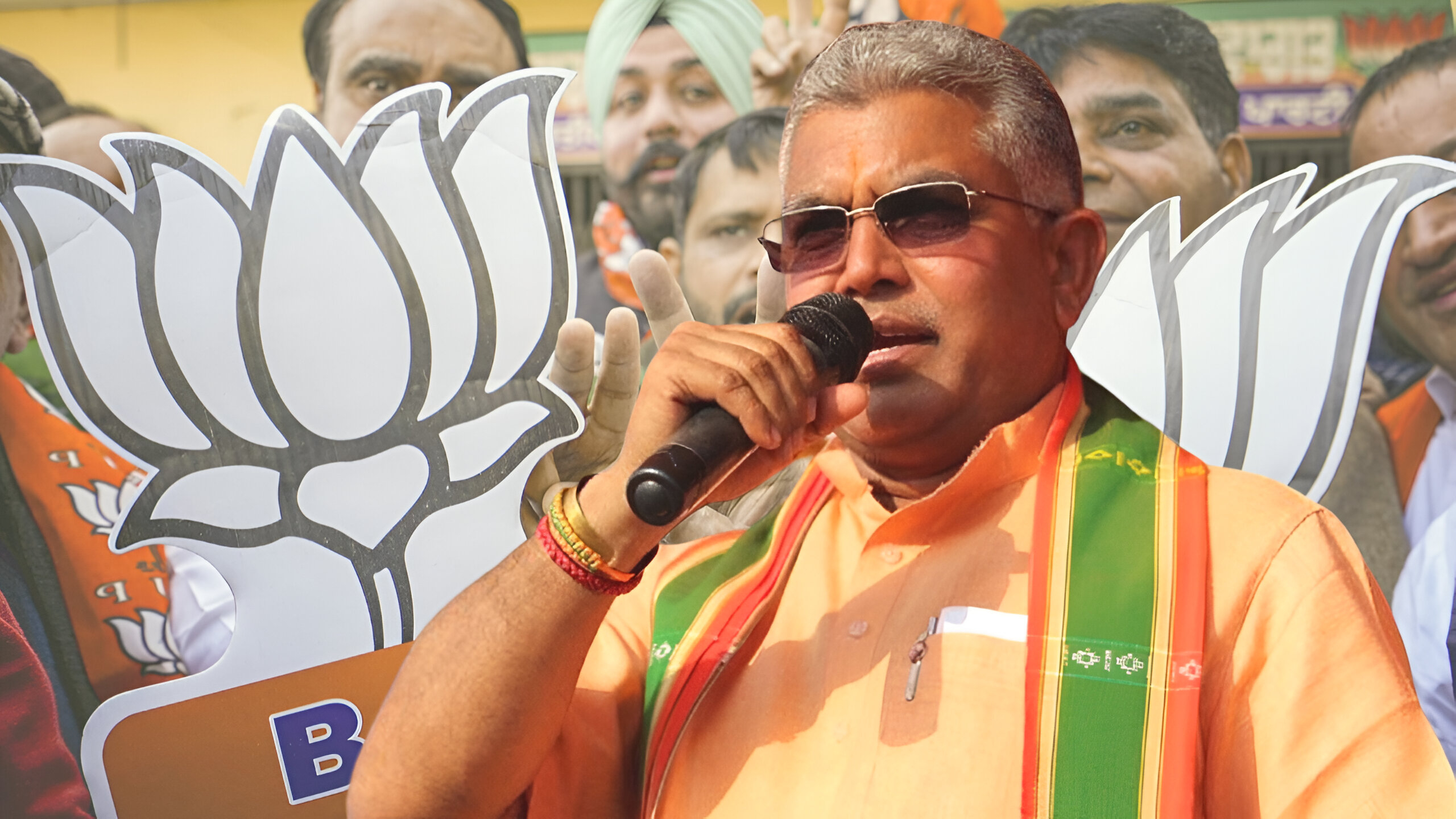 BJP : "দলের কেউ পাশে থাকে না!" — সকালের হাঁটায় বিস্ফোরক দিলীপ ঘোষ, ক্ষোভে ফুঁসছেন প্রাক্তন সভাপতি?