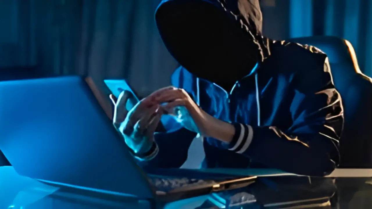 Cyber Fraud : বিনিয়োগের নামে ভয়ঙ্কর ফাঁদ! ৫ লাখ টাকা উদ্ধার সাইবার পুলিশের হস্তক্ষেপে