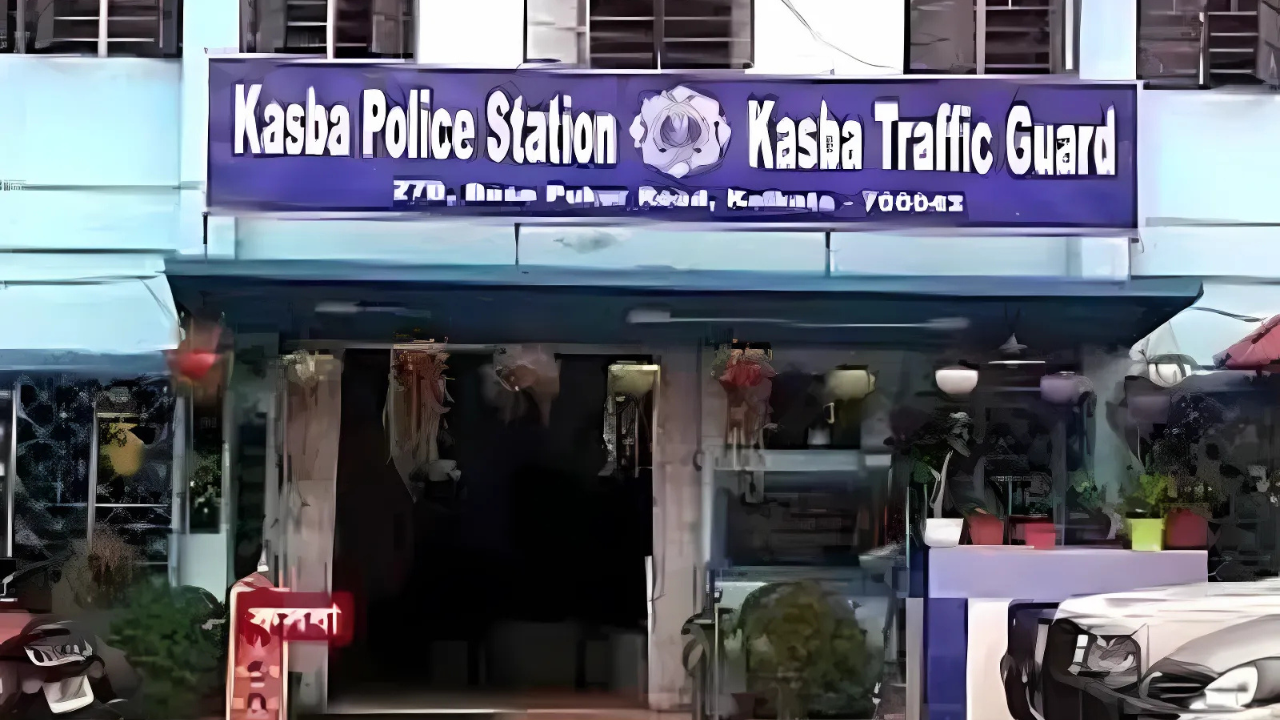 একসঙ্গে দাহ করলেই শান্তি… সুইসাইড নোটে করুণ আবেদন কসবার দম্পতির