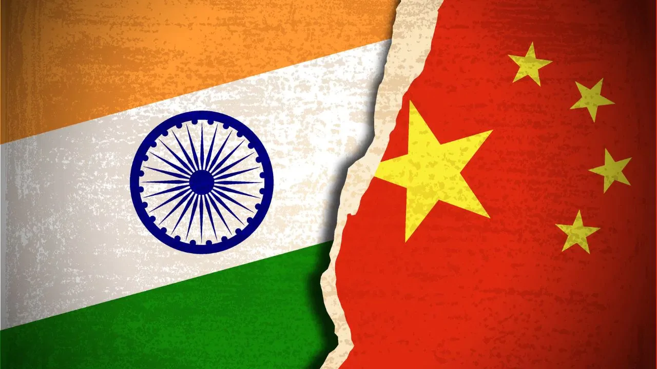 চিনের সঙ্গে ‘হ্যান্ডশেক’, কিন্তু সাবধানে! ভারতের ইলেকট্রনিক্স বিপ্লবে নতুন টার্ন