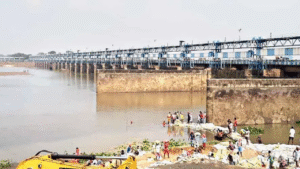 ৫২ ঘণ্টা বন্ধ কলকাতার দুর্গাপুর ব্রিজ! বিকল্প রুট ঘোষণা করল ট্রাফিক পুলিশ