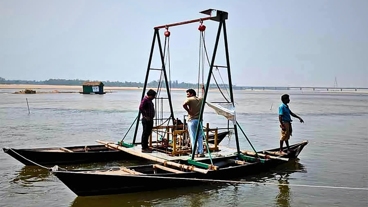 সুবর্ণরেখার স্রোতে ভেসে গেল আইআইটি খড়্গপুরের গবেষণা প্রকল্প