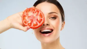 Skin Care Tips : ট্যানের দাগে জর্জরিত? রান্নাঘরের টমেটোতেই মিলছে রূপচর্চার ম্যাজিক