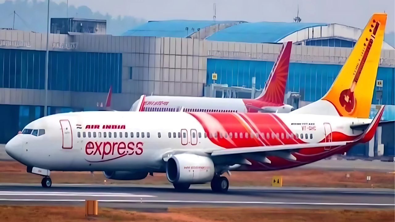 Air India : আকাশেই বিপদ! ফের যান্ত্রিক ত্রুটিতে কলকাতায় জরুরি অবতরণ এয়ার ইন্ডিয়ার বিমানের