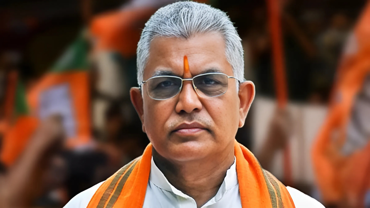 দিলীপের ‘নতুন দল’ গঠনের গুঞ্জন ঘিরে তুঙ্গে রাজনীতি, জল্পনায় জল ঢাললেন খোদ দিলীপ ঘোষ